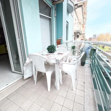 Apartment Atene A 50 Mt Dal Mare Rif A097