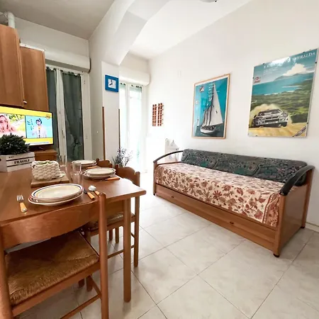 Atene A 50 Mt Dal Mare Rif A097