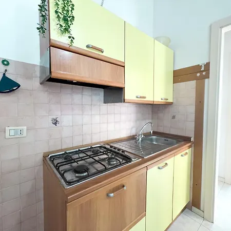 Atene A 50 Mt Dal Mare Rif A097 Apartmán *