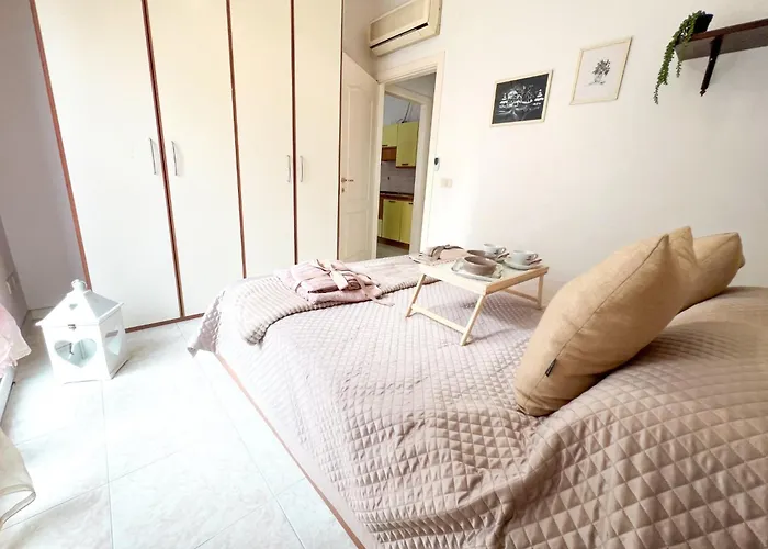 Atene A 50 Mt Dal Mare Rif A097 * San Benedetto del Tronto